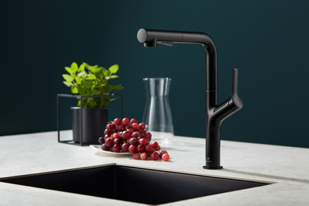 KFA Armatura Duero Design Black bateria kuchenna stojąca z wyciąganą wylewką czarny mat 6623-220-81